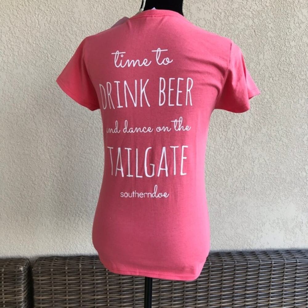 Southerndoe Womens Tee Sz S Salmon Drink Beer and Dance on the Tailgate NEW‎ Top